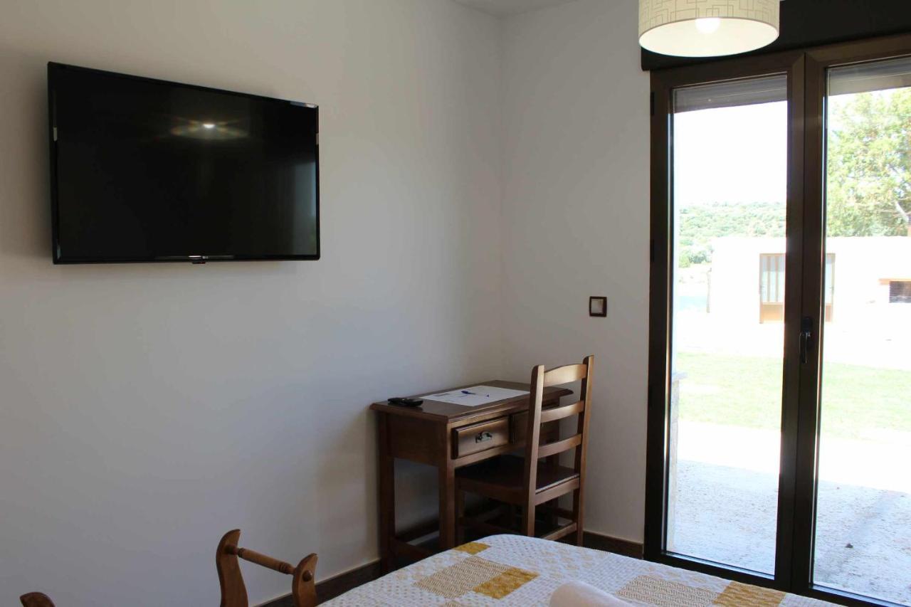Casas Rurales Laguna La Tinaja オッサ・デ・モンティエル エクステリア 写真