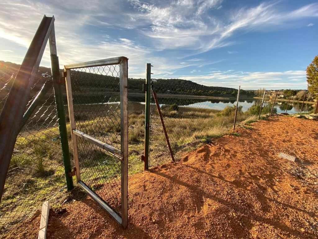Casas Rurales Laguna La Tinaja オッサ・デ・モンティエル エクステリア 写真